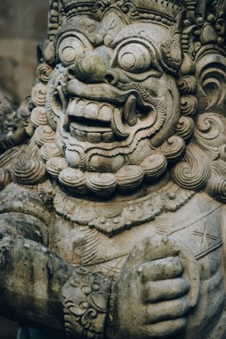 Portre portre geleneksel taş heykel sanat formu Hindu Budist kültür etkileri göstermek tapınaklar dahil. Bali, Endonezya