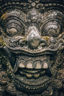 Portre portre geleneksel taş heykel sanat formu Hindu Budist kültür etkileri göstermek tapınaklar dahil. Bali, Endonezya