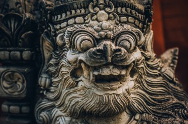 Portre portre geleneksel taş heykel sanat formu Hindu Budist kültür etkileri göstermek tapınaklar dahil. Bali, Endonezya