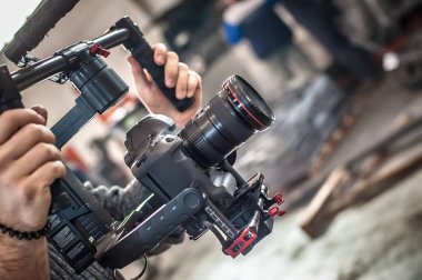 Yapma video Makine Fabrikası'nda stadicam, kullanarak videoları çekiyor. Yakın çekim