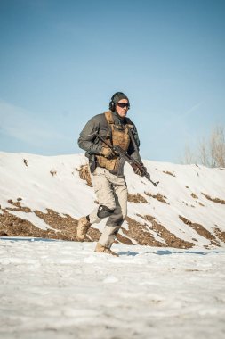 Özel kuvvetler eylem çekim ve hareketli tüfek ateşli silah açık öğretim