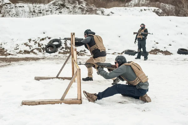 Special forces action shooting and moving defensive rifle firearm training — Stock Photo, Image