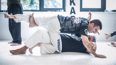 Bjj Brezilya jiu-jitsu zemin mücadele eğitim ve gösteri tutumlu