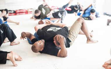 Bjj Brezilya jiu-jitsu zemin mücadele eğitim ve gösteri tutumlu