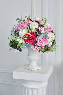 gerbera lale ve yaz çiçek-buket karışımı