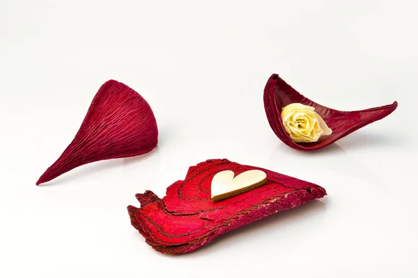 Dřevěné Srdce Květina Petalscup — Stock fotografie