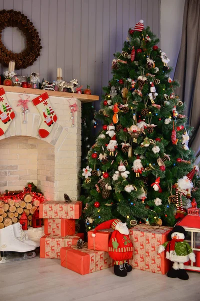 Árvore Natal Uma Sala Estar — Fotografia de Stock