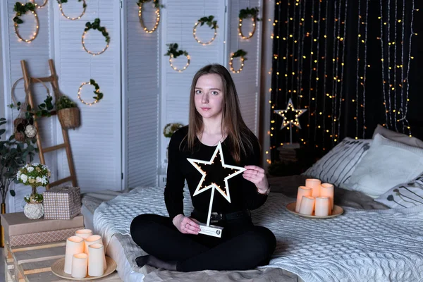 Young Beautiful Woman Sitting Bed Star Home — Stock Photo, Image