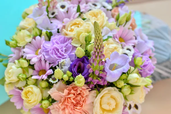 Букет Свежих Прекрасных Цветов — стоковое фото