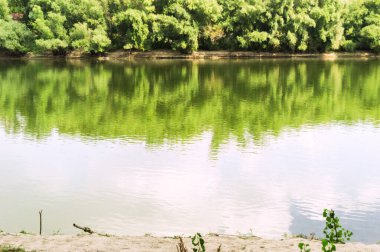 Dnestr Nehri 'nin temiz suları.