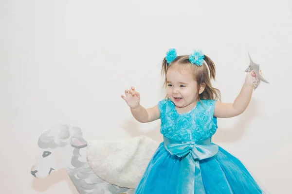 Little Girl Blue Dress Celebrates New Year Child Snow Cotton — Stock Photo, Image