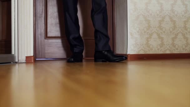 Man Legs Black Leather Shoes Pants Steps Floor Close — Stock Video