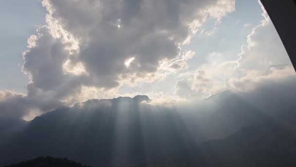 Conceito Observação Tempo Meteorologia Formação Nuvens Nas Montanhas Lapso Tempo — Vídeo de Stock