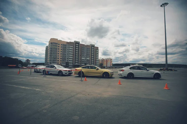 Publicidade Bmw Moscou 2018 Demonstração Modelo Carro Branco Carros Pista — Fotografia de Stock