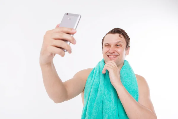 Guy Takes Selfie Morning Procedures Man Looks Phone Camera Smooth — Stock Photo, Image