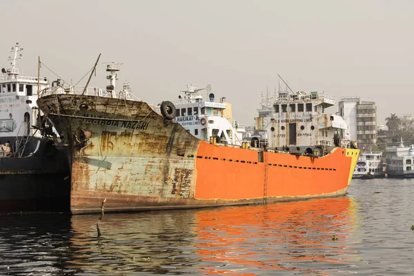 Dhaka Bangladesh Febrero 2017 Astillero Dhaka Bangladesh Donde Barco Solo — Foto de Stock