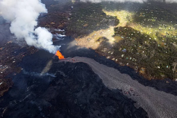 Vue Aérienne Éruption Volcan Kilauea Hawaï Sur Photo Fissure Mai — Photo
