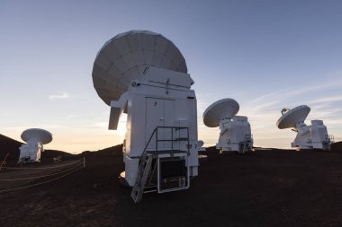 Mauna Kea Smithsonian Submillimeter dizi, büyük ada, Hawaii: 