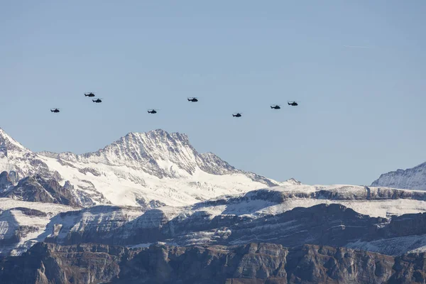 Ελβετική Πολεμική Αεροπορία Μύγες Ελικόπτερα Μια Επίδειξη Των Άλπεων Στη — Φωτογραφία Αρχείου