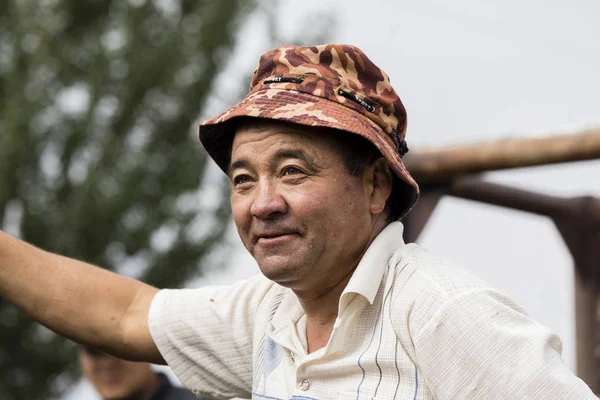 Karakol Kirgistán Srpen 2018 Portrét Podkovář Trhu Týdenní Zvířat Karakol — Stock fotografie