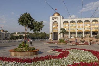Bişkek, Kırgızistan 9 Ağustos 2018: Ala-çok kare. Bişkek eski Frunze, Kırgız Cumhuriyeti başkenti ve en büyük olduğunu