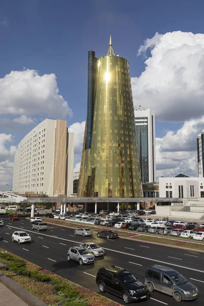 Astana Kazahsztán Augusztus 2018 Építőiparban Üveg Beton Téren Hívott Golden — Stock Fotó