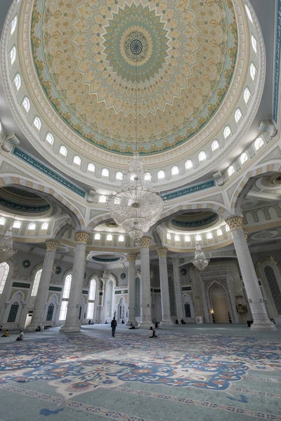 Astana Cazaquistão Agosto 2018 Vista Interior Nova Mesquita Hazrat Sultan — Fotografia de Stock