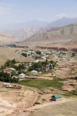 Köy çevresindeki ünlü Pamir otoyol M41 Kırgızistan Orta Asya ile