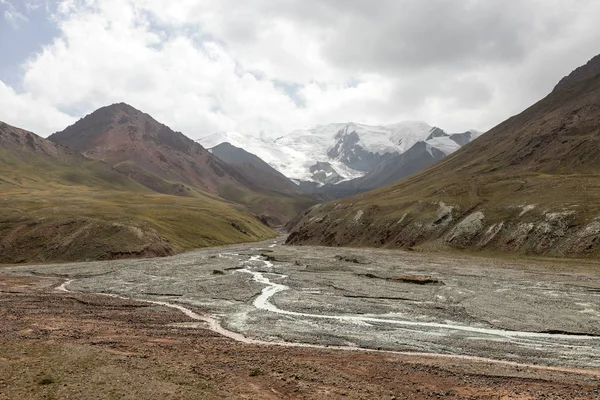 Paisaje Las Montañas Pamir Pie Del Pico Lenin Kirguistán — Foto de Stock