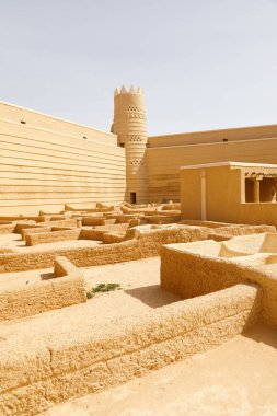 Suudi Arabistan, Raghba 'daki tarihi kale. Kale şu anda büyük bir restorasyon geçiriyor.