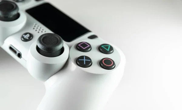 Controlador Branco Playstation Sobre Fundo Branco — Fotografia de Stock