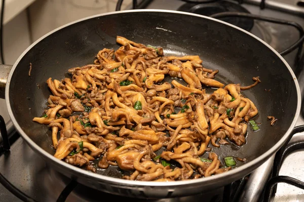 버터를 맛있는 시므이 — 스톡 사진