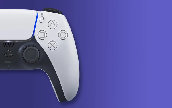 Sao Paulo Brasil 2020 White Playstation Controller Blue Background — стоковое фото