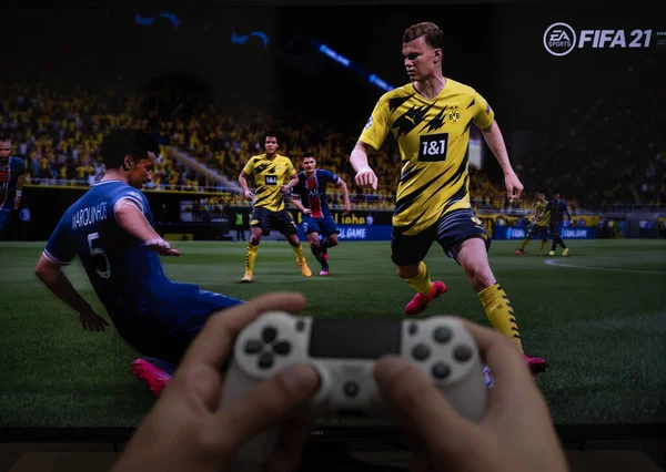 Homem Jogando Novo Jogo Fifa Pela Sports São Paulo Brasil — Fotografia de Stock