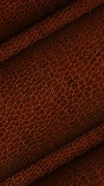 Esnaf atölyelerinde el yapımı çantalar ve cüzdanlar için tasarlanmış güçlü dokuma dönüşümlü doğal kahverengi deri malzeme.