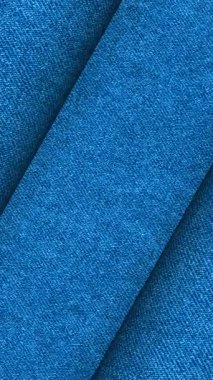 Endüstriyel Hareket dalında Blue Jeans Kumaşı, Moda ve Tasarım Perspektifinde Kusursuz Animasyon