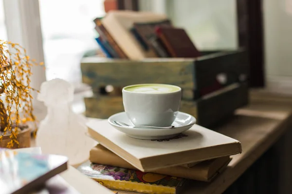 Green Tea Matcha Latte Art Succulent Cropped Angle Coffee Shop — Stock Photo, Image