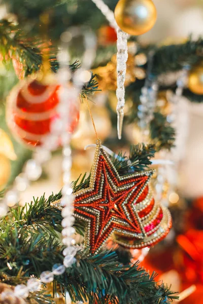 Gros Plan Des Lumières Des Étoiles Noël Sur Arbre Noël — Photo