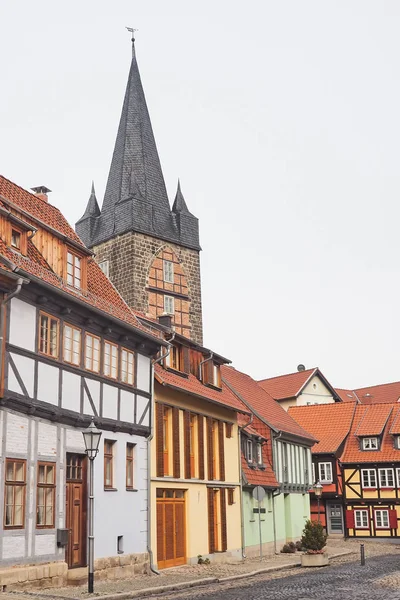 Ulice Roubené Domy Věže Starého Města Quedlinburg Schreckensturm — Stock fotografie
