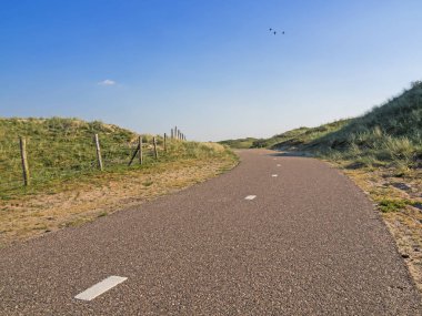 Amsterdam su dunes Amsterdam ve Zandvoort satırında bölme ile döşeli döngüsü parça