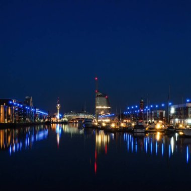 Bremerhaven Cityscape gece, Almanya