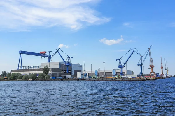 Astillero Warnow Werft Puerto Rostock Warnemuende — Foto de Stock