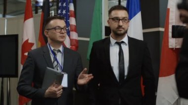 Sosyal medyaya röportaj veren siyasetçi