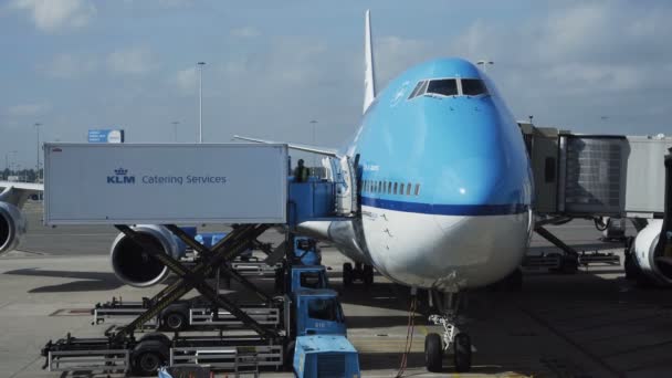 Carga del avión antes del vuelo — Vídeos de Stock