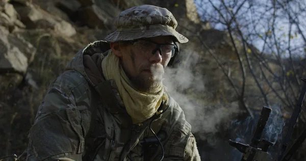 Bir mola ve sigara asker