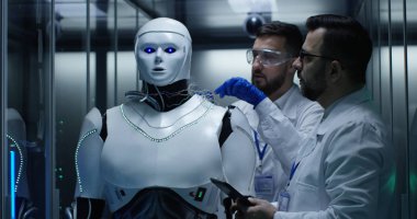 Robot denetimleri de onun içine laboratuvar test mühendisleri