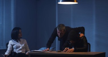 Görüşme odasında tutuklandı şüpheli polislerle