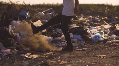 Çöplükteki çocuk