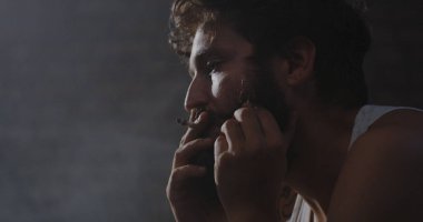 Depresif uyuşturucu bağımlısı sigara