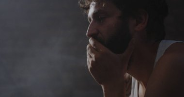 Depresif uyuşturucu bağımlısı sigara